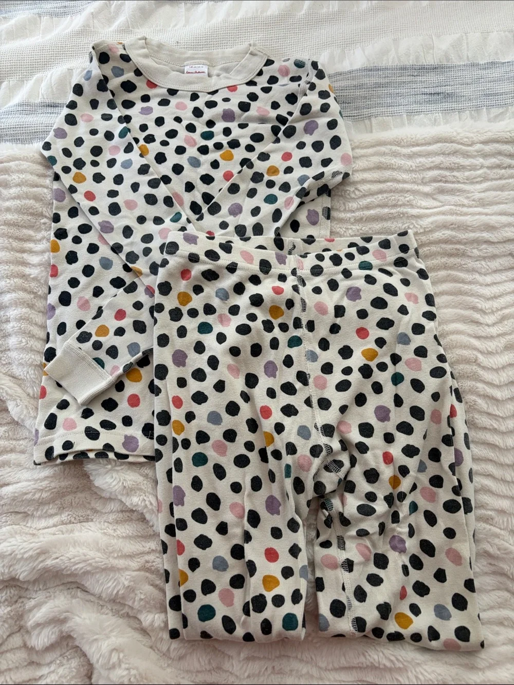 Hanna Andersson Cream Dot-Print Pajama Set with Multicolor Spots